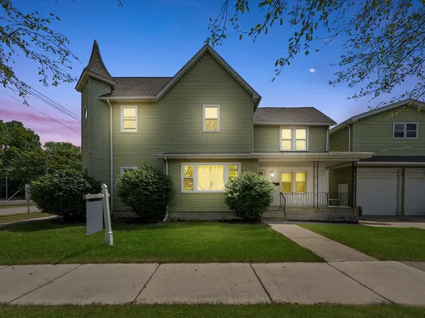 602 S State St, Lockport, IL 60441