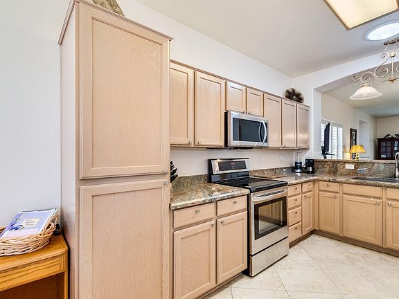 4th image of 10263 W Ross Ave