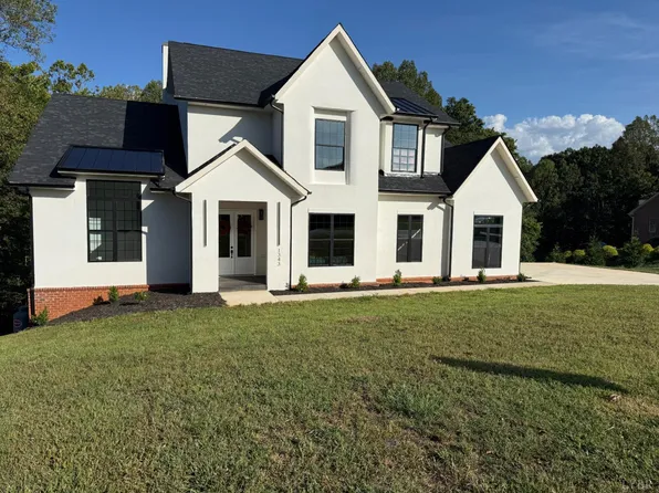 1343 Smartview Ln, Forest, VA 24551