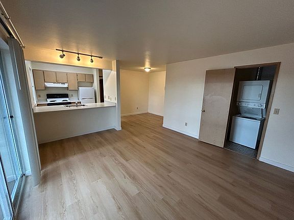 2nd image of 6408 20th Ave NW #304