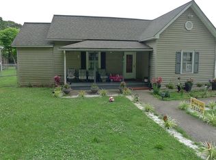 136 Erwin St, Cooleemee, NC 27014