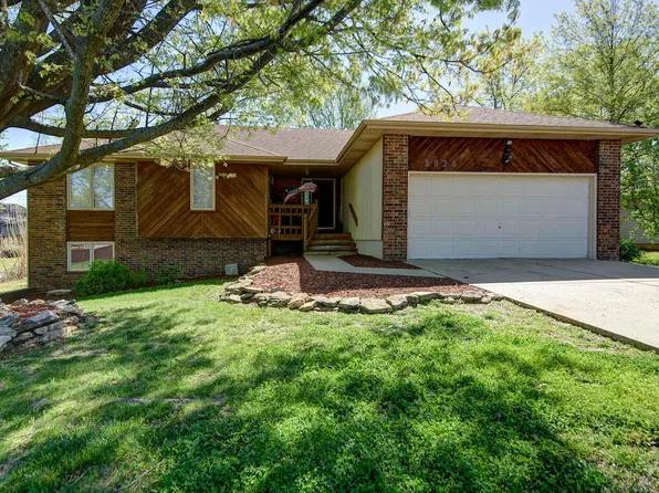 3826 N Farm Road 165, Springfield, MO 65803