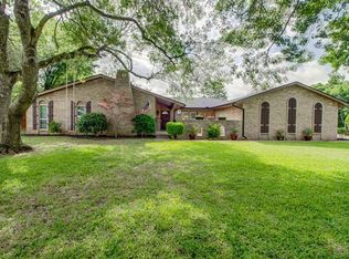 122 Locust Ct, Red Oak, TX 75154