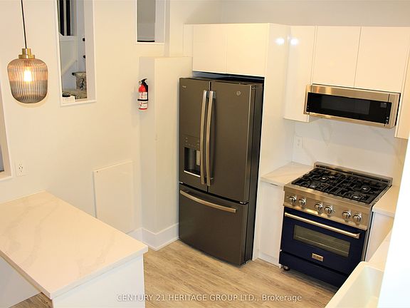 4th image of 269 Prospect St