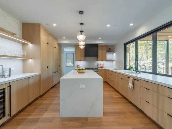 277 Palisades Cir, Olympic Valley, CA 96146