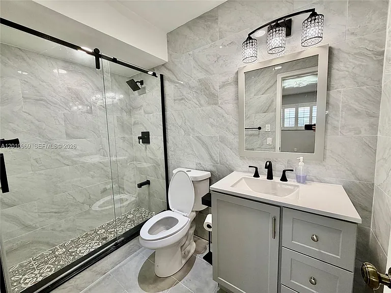 2461 SW 82nd Ave #103 — Photo 10