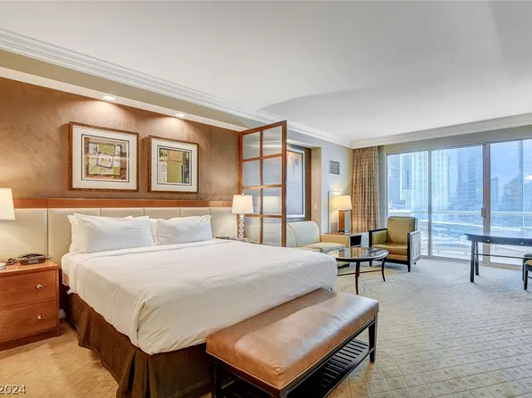 125 E Harmon Ave #807, Las Vegas, NV 89109