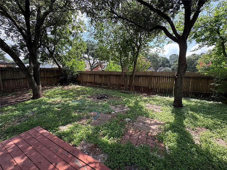 3006 Fort Stockton Dr — Photo 7