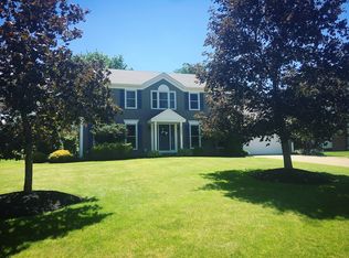 33844 Canterbury Rd, Solon, OH 44139