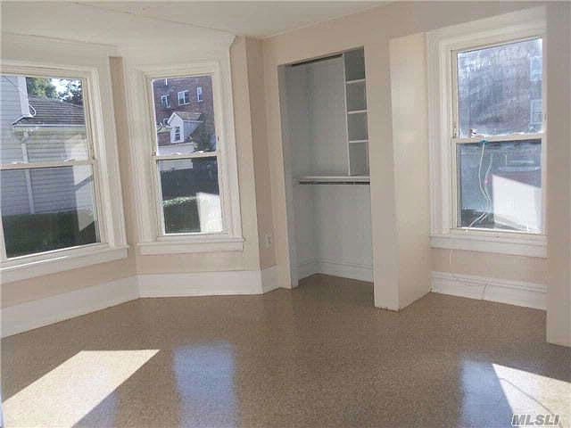 1st image of 27 Wallace St APT 1
