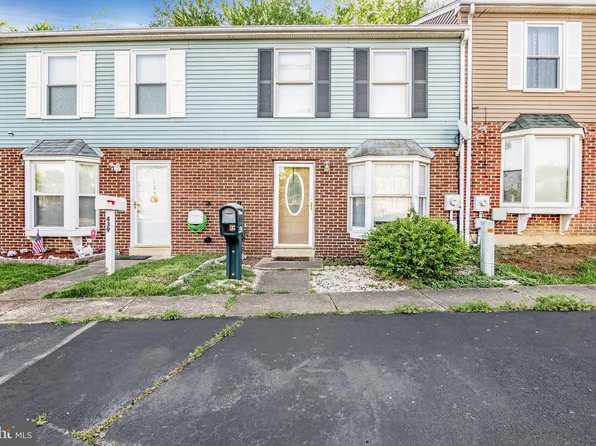 441 Strathaven Ct, Newark, DE 19702