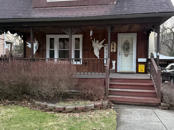 427 Conewango Ave, Warren, PA 16365