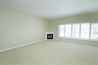 5th image of 815 Wells St Unit 603