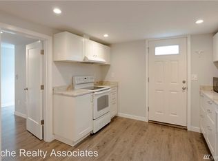 1116 24th Ave UNIT B, Seattle, WA 98122