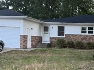 2262 Lincoln Park Dr, Muskegon, MI 49441