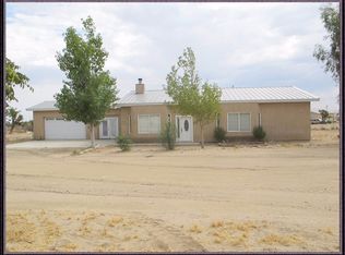 5580 Daisy Ln, Phelan, CA 92371