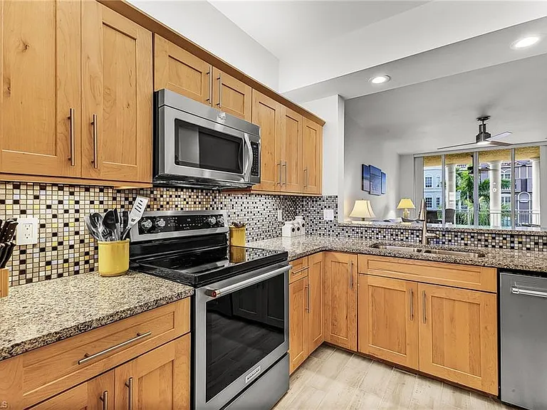 401 Bayfront Pl #3405 — Photo 7