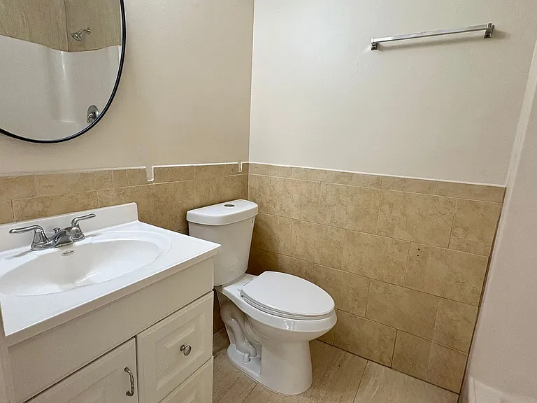 2511 NE Mildred St — Photo 13