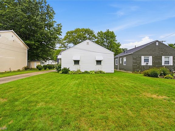 3rd image of 5733 Porter Rd