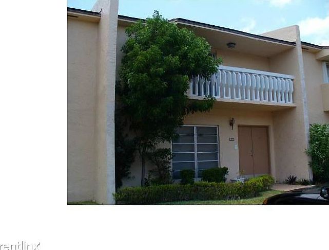 1st image of 17120 SW 94th Ave APT 404