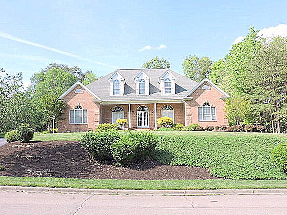 2nd image of 247 Oak Creek Dr