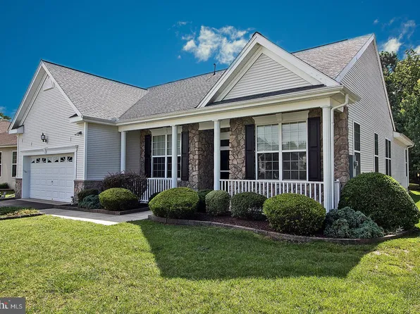 3 Lily Pond Ln, Barnegat, NJ 08005
