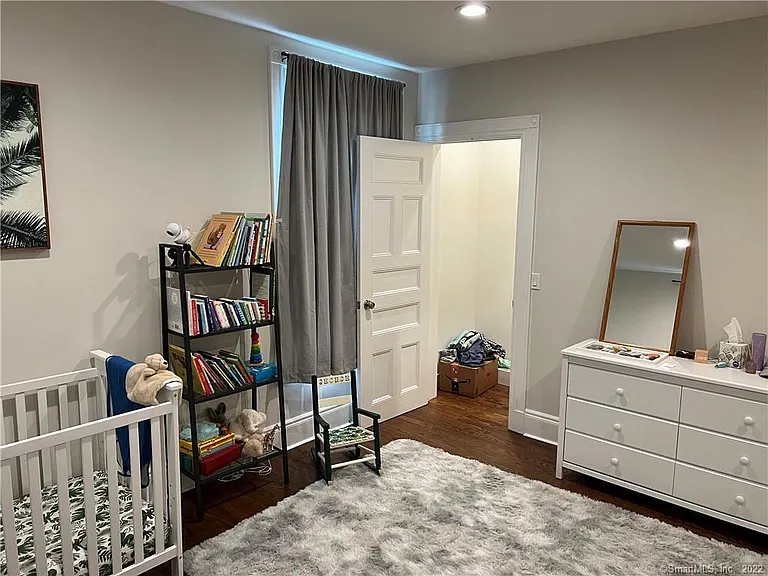 4 Morgan Ave — Photo 26
