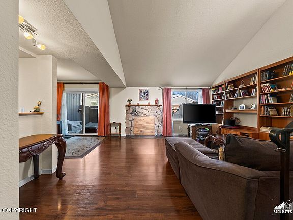 5th image of 2145 Dawnlight Ct