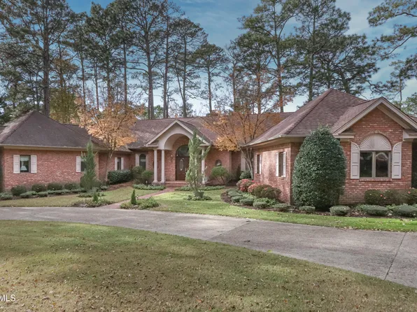 535 Donald Ross Drive, Pinehurst, NC 28374