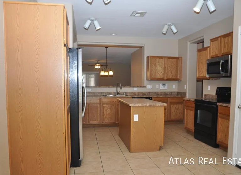 5440 W Park St — Photo 5