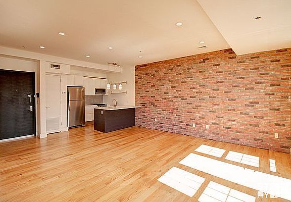5th image of 672 Halsey St #4B