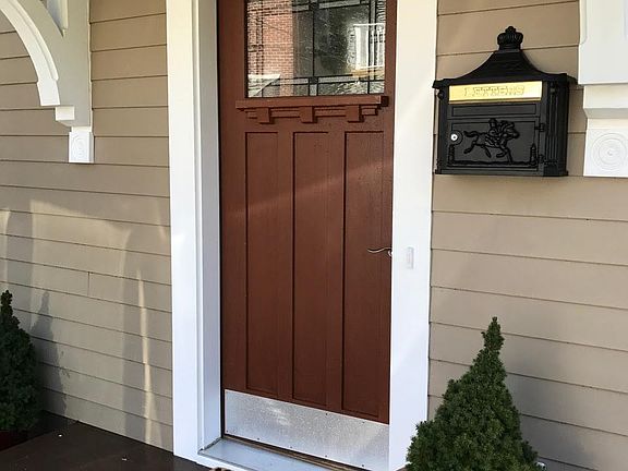 Beautiful Cottage Entry