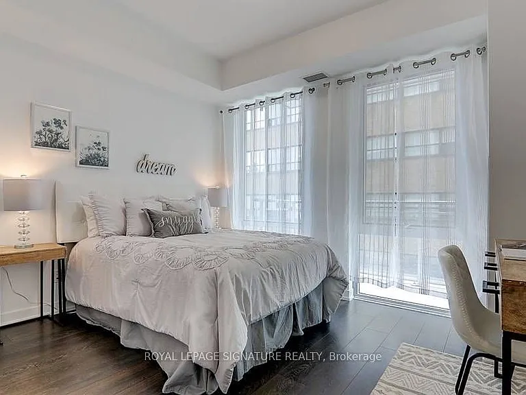 223 Saint Clair Ave W #318 — Photo 8