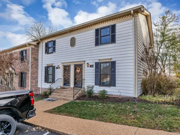 705 Fox Ridge Dr, Brentwood, TN 37027