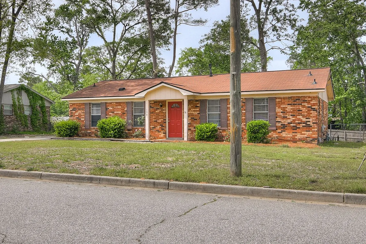 Building Photo - 150 Thomas Dr