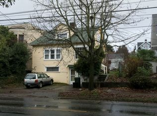 1812 N 40th St, Seattle, WA 98103