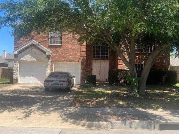 5272 W Cove Way, Grand Prairie, TX 75052