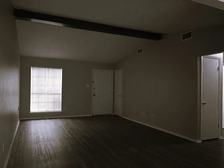 7114 Gatewood Dr — Photo 5