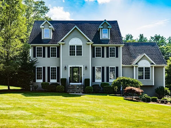 15 Highridge Rd, Bellingham, MA 02019