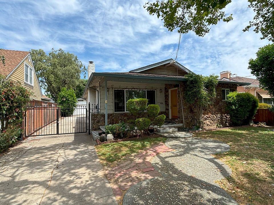 1st image of 412 Menker Ave
