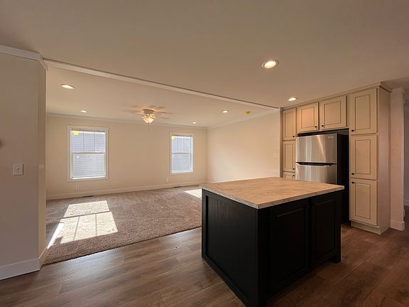 5th image of 254 Westwoods