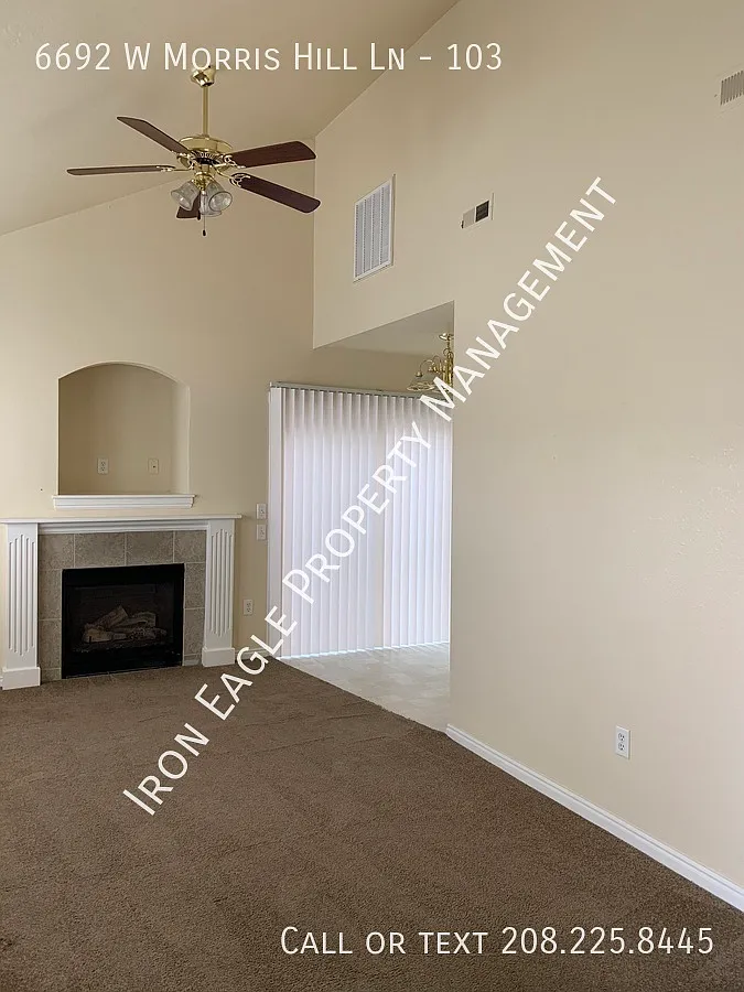 2 bed, 1.5 bath, 1000 sqft, $1,325 — Photo 3