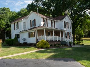 9768 Burns Rd, Fenton, IL 61251