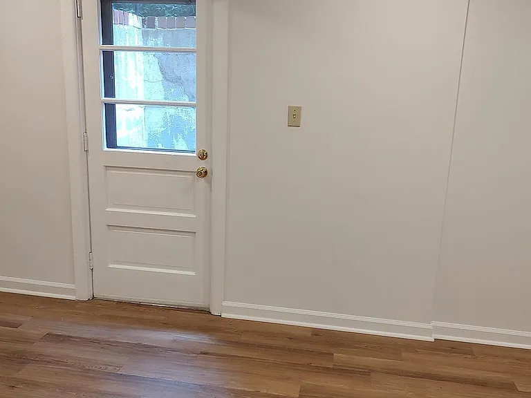 112 Claybrook Dr — Photo 42