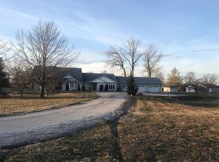 1403 Rock Rd, Lenzburg, IL 62255