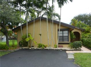 9116 SW 130th Ln, Miami, FL 33176