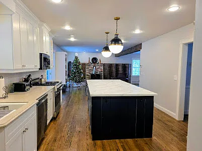 4 bed, 3564 sqft, $5,500 — Photo 2