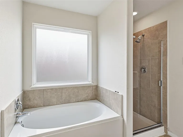12530 Greencanyon Dr — Photo 20