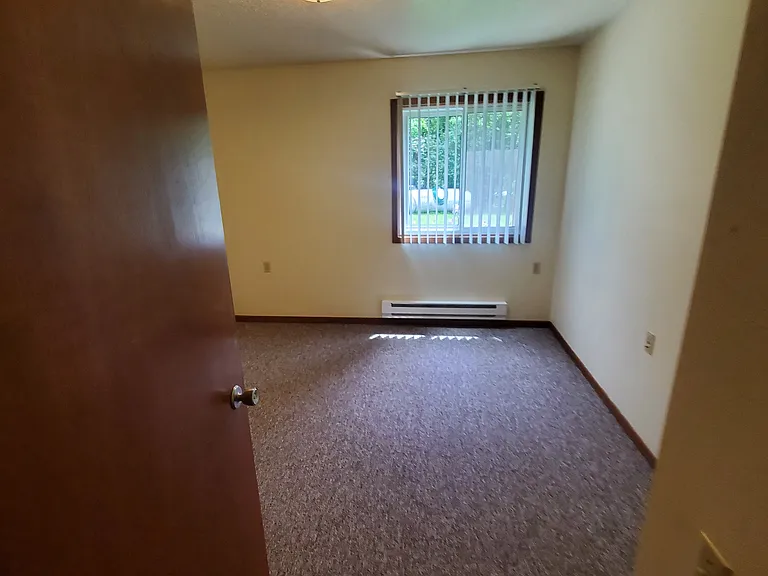 Winneshiek Apartments — Photo 4