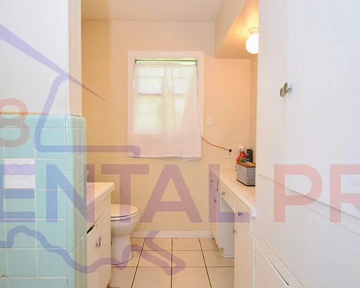 1201 Greenwood Dr — Photo 10